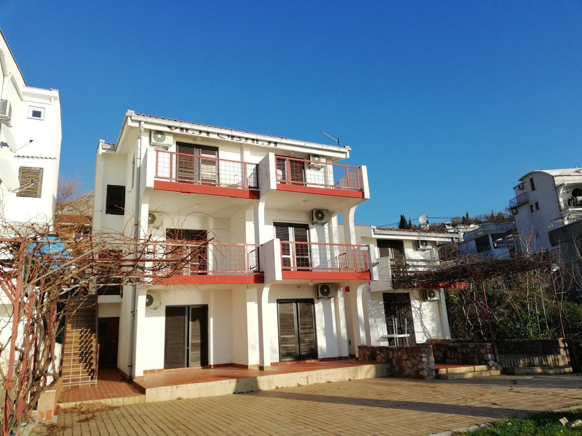 Guesthouse Obala Sutomore Exterior photo